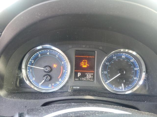 2T1BURHE2JC120679 - 2018 TOYOTA COROLLA L WHITE photo 9