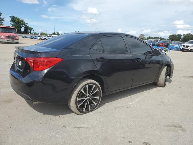 5YFBURHE2JP795576 - 2018 TOYOTA COROLLA L 黑色 照片 3