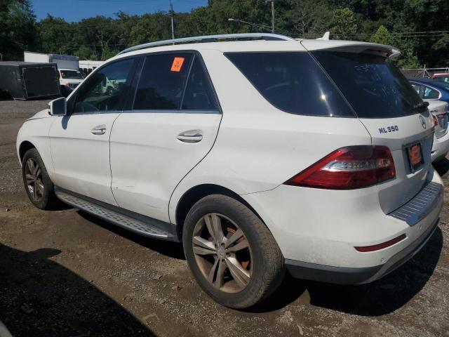 4JGDA5HB2FA566841 - 2015 MERCEDES-BENZ ML 350 4MATIC WHITE photo 2