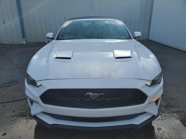 1FATP8UH5K5122341 - 2019 FORD MUSTANG WHITE photo 5