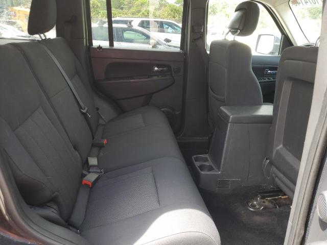 1J4PP2GK5BW583818 - 2011 JEEP LIBERTY SPORT Сұр фото 11