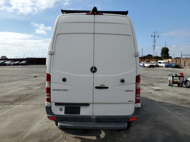 WD3FE7CD8JP594147 - 2018 MERCEDES-BENZ SPRINTER 2500 WHITE photo 6