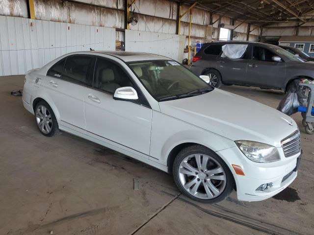 WDDGF81X28F120033 - 2008 MERCEDES-BENZ C 300 4MATIC WHITE photo 4