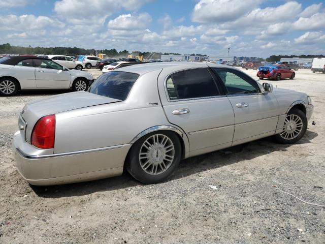 1LNHM82W07Y634357 - 2007 LINCOLN TOWN CAR SIGNATURE LIMITED SILVER photo 3