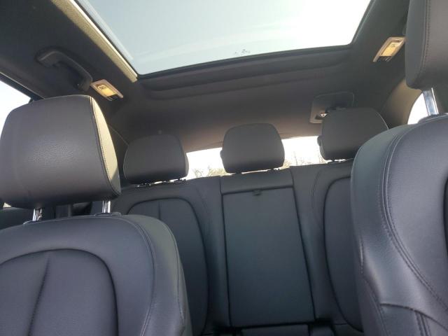 WBXHT3C56K3H36290 - 2019 BMW X1 XDRIVE28I WHITE photo 10