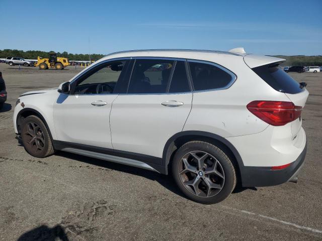 WBXHT3C56K3H36290 - 2019 BMW X1 XDRIVE28I WHITE photo 2