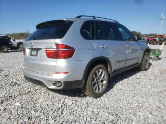 5UXZV4C56BL411359 - 2011 BMW X5 XDRIVE35I SILVER photo 3