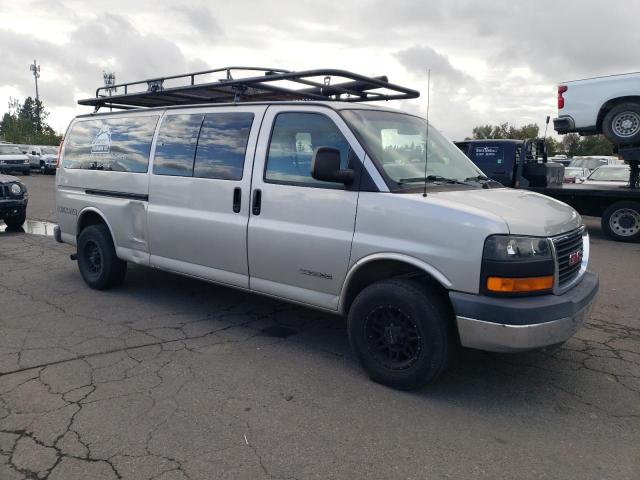 1GJHG39U651210781 - 2005 GMC SAVANA G3500 BEIGE photo 4