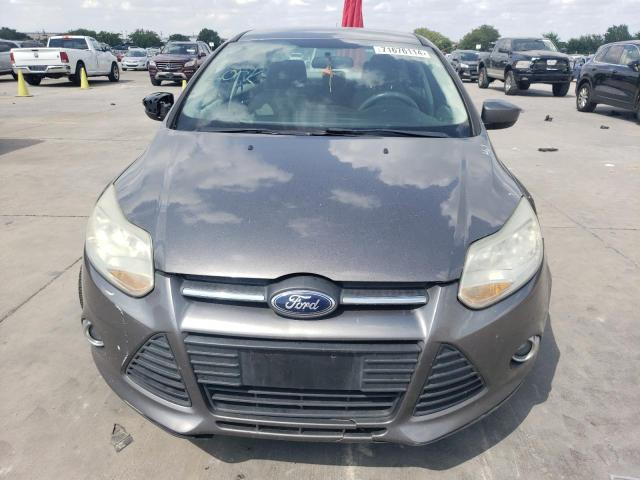 1FAHP3F29CL422057 - 2012 FORD FOCUS SE GRAY photo 5