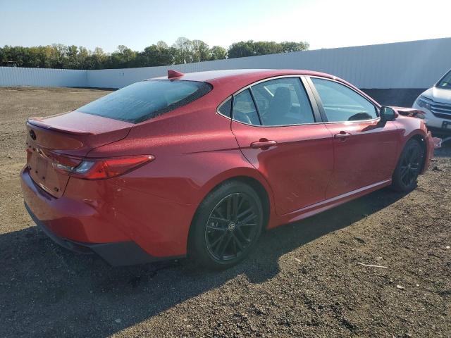 4T1DAACK9SU038576 - 2025 TOYOTA CAMRY XSE RED photo 3