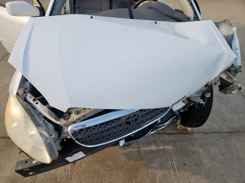 1NXBR32E35Z447510 - 2005 TOYOTA COROLLA CE WHITE photo 11