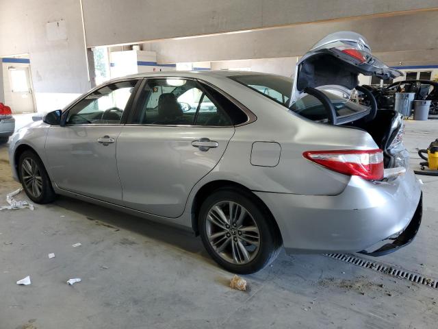 4T1BF1FKXFU044672 - 2015 TOYOTA CAMRY LE SILVER photo 2