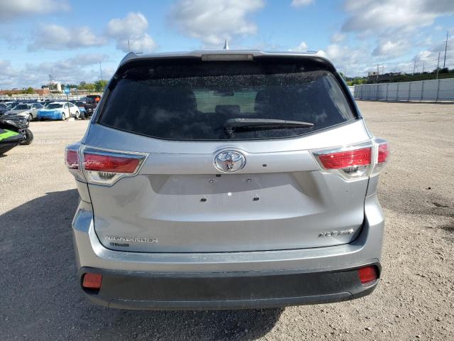 5TDJKRFH5FS086055 - 2015 TOYOTA HIGHLANDER XLE SILVER photo 6