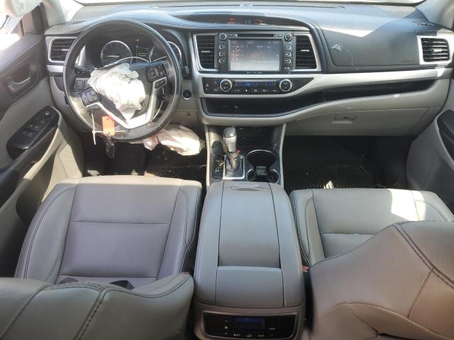 5TDKZRFH2KS562031 - 2019 TOYOTA HIGHLANDER SE WHITE photo 8