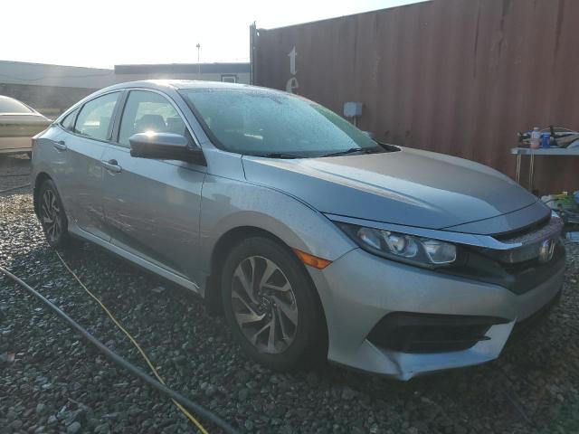 19XFC2F73JE015117 - 2018 HONDA CIVIC EX SILVER photo 4