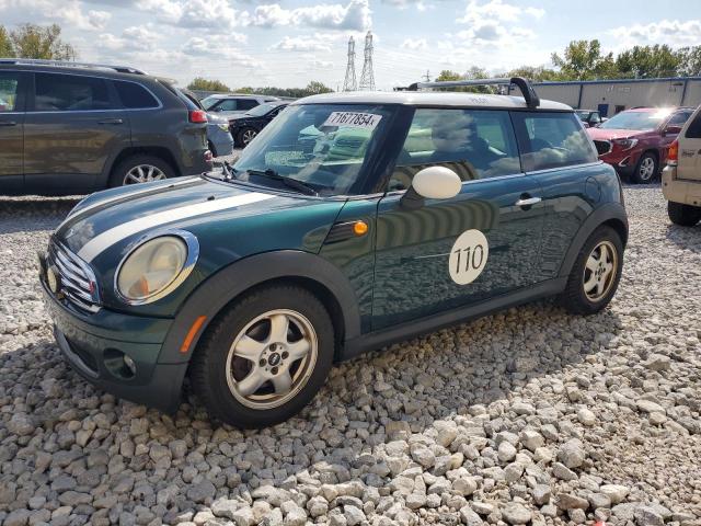 2010 MINI COOPER, 