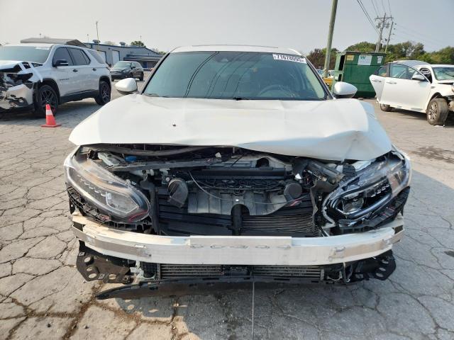 1HGCV1F44JA001552 - 2018 HONDA ACCORD EX თეთრი ფოტო 5