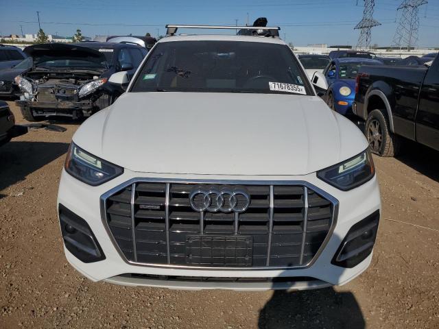 WA1AAAFY9M2085669 - 2021 AUDI Q5 PREMIUM WHITE photo 5