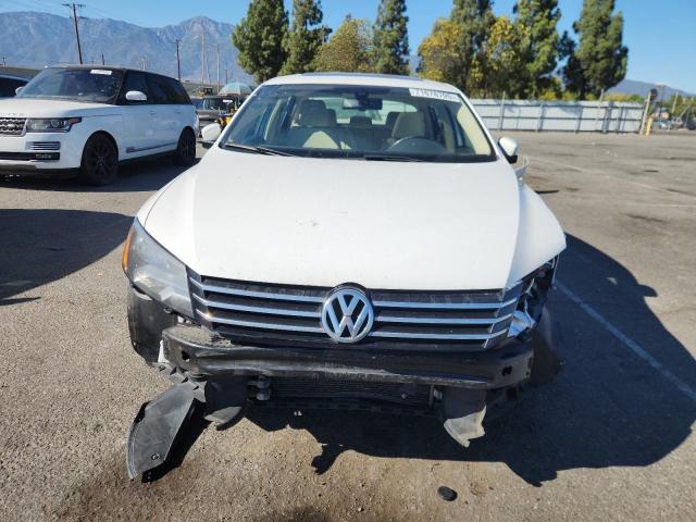 1VWBP7A38DC056419 - 2013 VOLKSWAGEN PASSAT SE თეთრი ფოტო 5