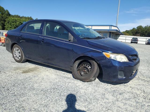 5YFBU4EE6DP140591 - 2013 TOYOTA COROLLA BASE Bleu photo 4