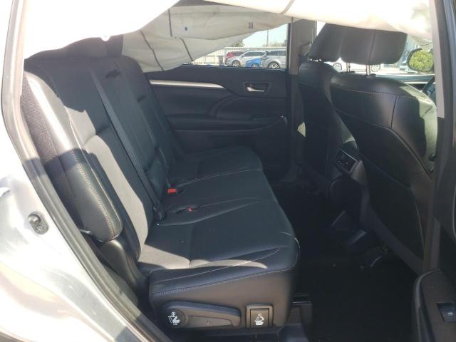 5TDKKRFHXGS147342 - 2016 TOYOTA HIGHLANDER XLE Gümüş foto 10