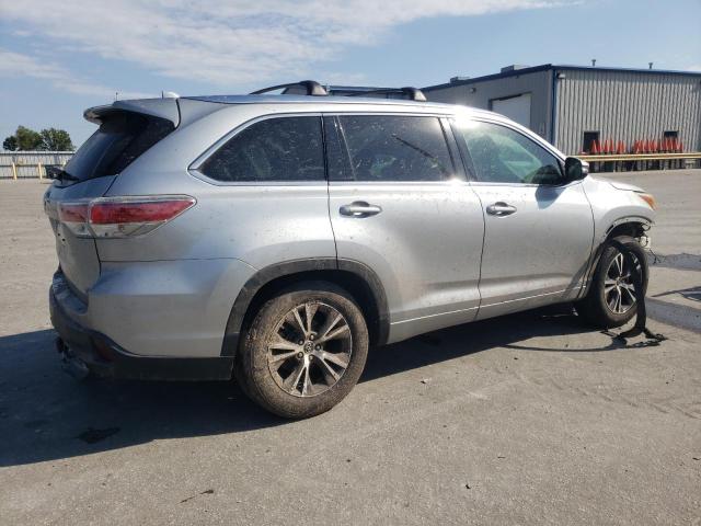 5TDKKRFHXGS147342 - 2016 TOYOTA HIGHLANDER XLE Gümüş foto 3