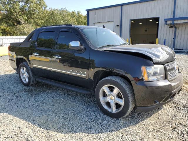 3GNFK32039G239156 - 2009 CHEVROLET AVALANCHE K1500 LTZ BLACK photo 4