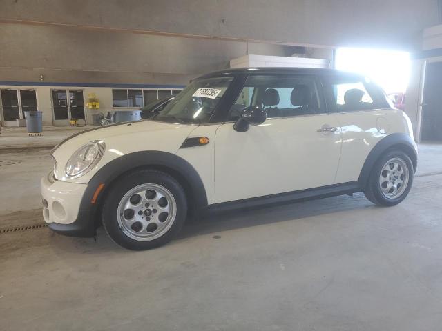 2013 MINI COOPER, 