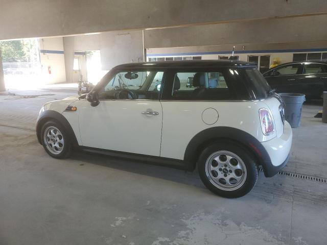 WMWSU3C51DT678831 - 2013 MINI COOPER BEIGE photo 2
