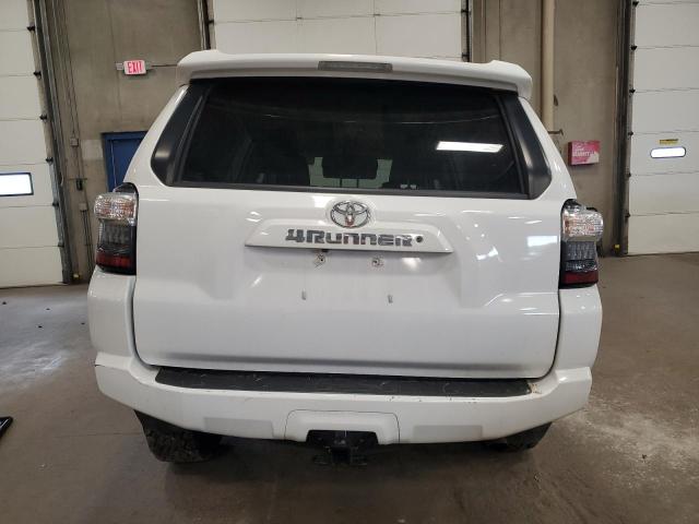JTEBU5JR0H5435022 - 2017 TOYOTA 4RUNNER SR5/SR5 PREMIUM Weiß Foto 6