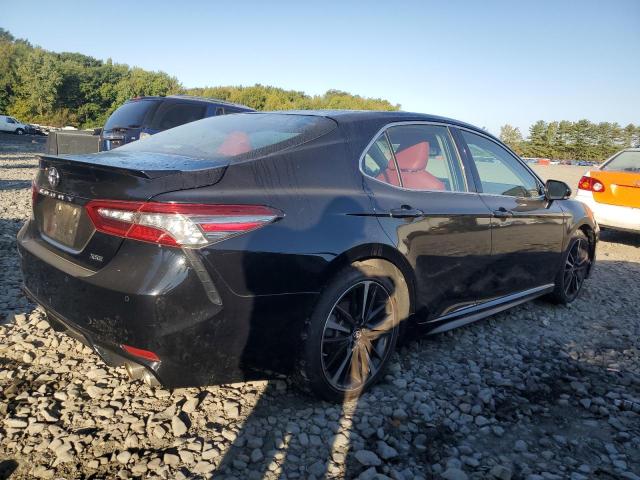 4T1B61HK0JU131423 - 2018 TOYOTA CAMRY XSE 黑色 照片 3