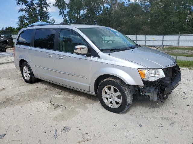 2A4RR5D1XAR397893 - 2010 CHRYSLER TOWN & COU TOURING SILVER photo 4