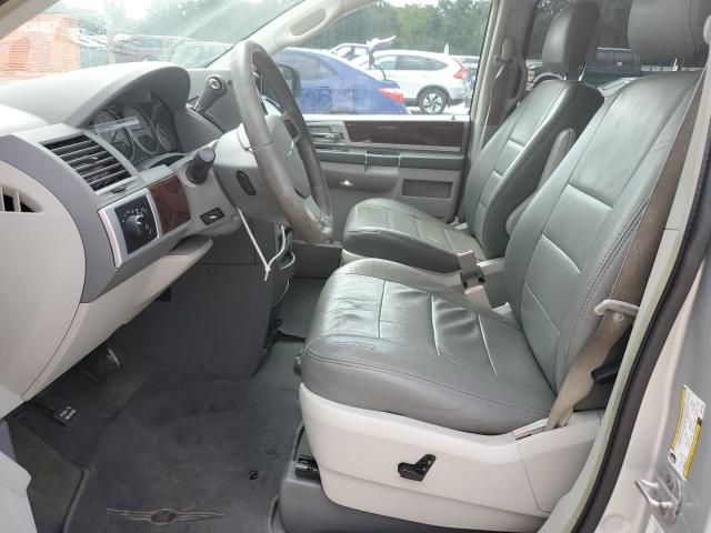 2A4RR5D1XAR397893 - 2010 CHRYSLER TOWN & COU TOURING SILVER photo 7