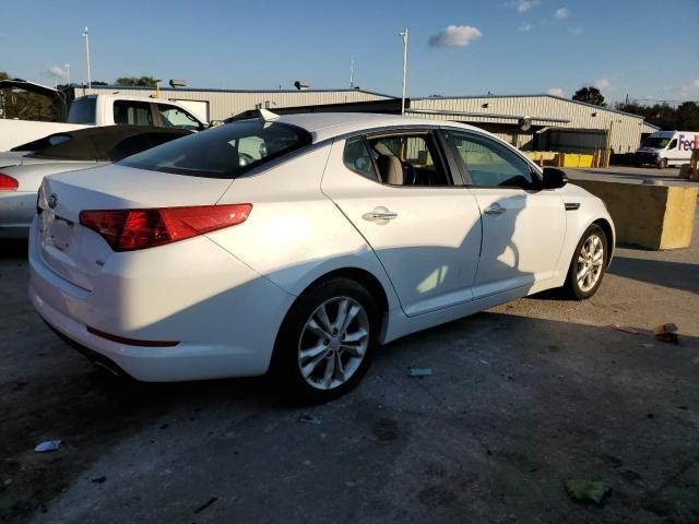 5XXGM4A71DG128810 - 2013 KIA OPTIMA LX WHITE photo 3