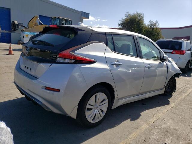 1N4AZ1BV4PC562961 - 2023 NISSAN LEAF S SILVER photo 3