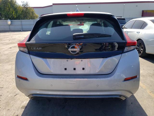 1N4AZ1BV4PC562961 - 2023 NISSAN LEAF S SILVER photo 6