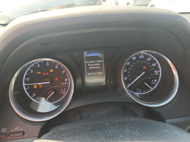 4T1B11HK9JU157923 - 2018 TOYOTA CAMRY L WHITE photo 9