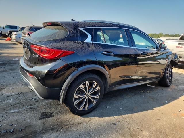 SJKCH5CR8HA027513 - 2017 INFINITI QX30 BASE 黑色 照片 3