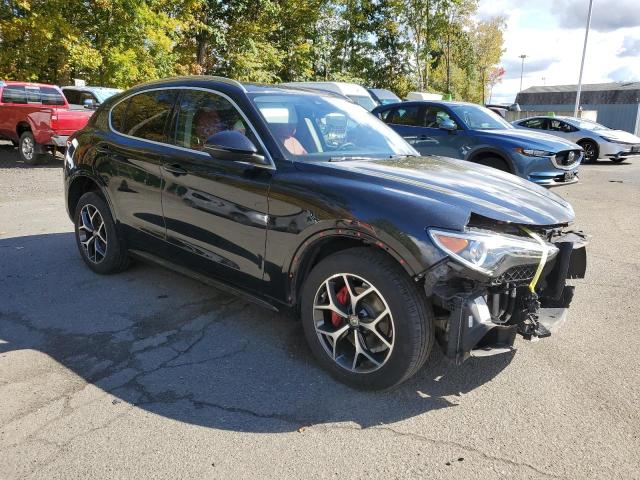 ZASPAKBN1M7D17273 - 2021 ALFA ROMEO STELVIO TI BLACK photo 4