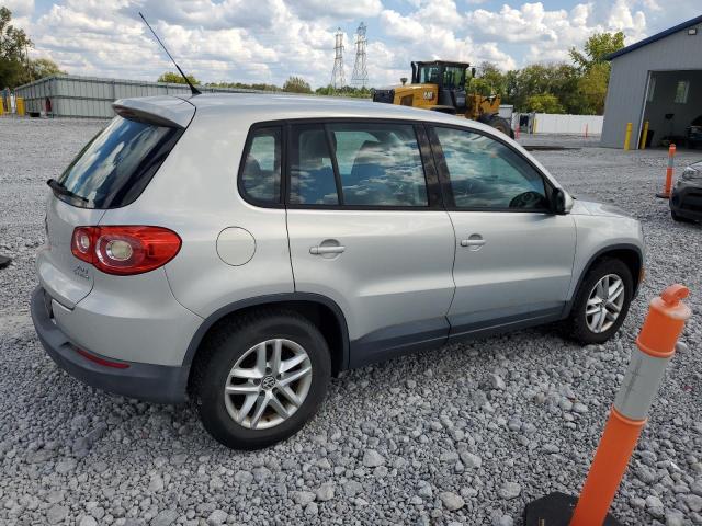 WVGBV7AX1BW506236 - 2011 VOLKSWAGEN TIGUAN S ვერცხლისფერი ფოტო 3