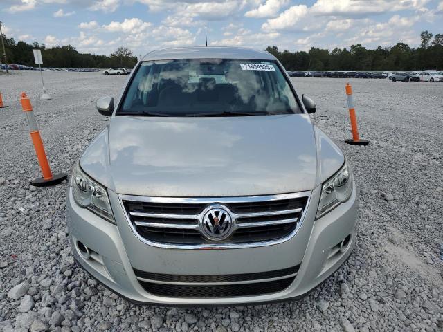 WVGBV7AX1BW506236 - 2011 VOLKSWAGEN TIGUAN S ვერცხლისფერი ფოტო 5