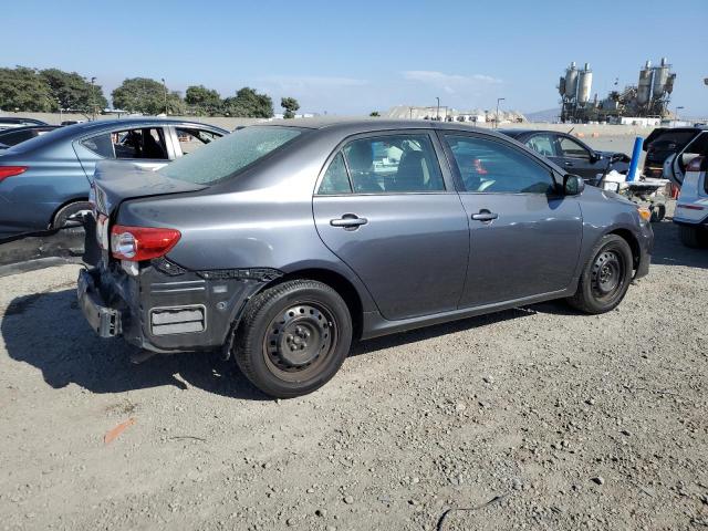 5YFBU4EE7DP104277 - 2013 TOYOTA COROLLA BASE Gris foto 3
