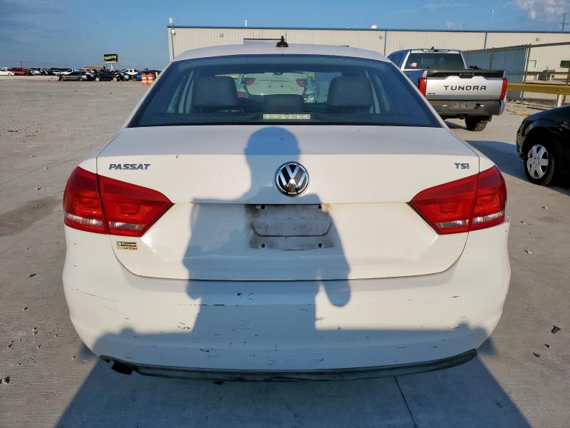 1VWAT7A35FC048465 - 2015 VOLKSWAGEN PASSAT S WHITE photo 6
