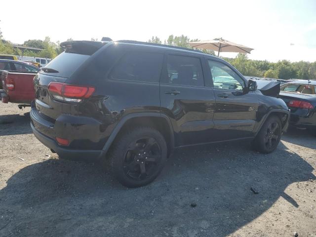 1C4RJFAG8JC482378 - 2018 JEEP GRAND CHER LAREDO BLACK photo 3
