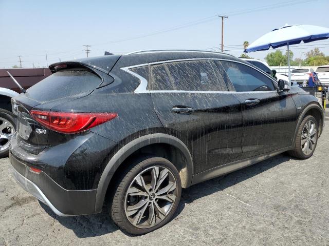 SJKCH5CR8HA037863 - 2017 INFINITI QX30 BASE BLACK photo 3