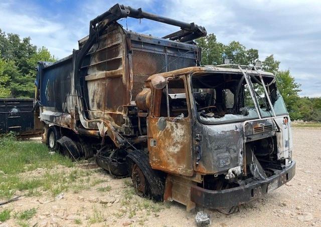 5VCACDVF0FH219800 - 2015 AUTOCAR LLC XPEDITOR ლურჯი ფოტო 2