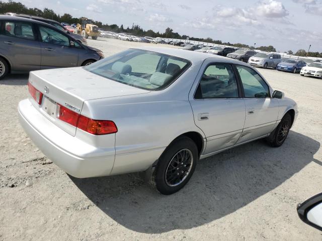 4T1BG22K21U842617 - 2001 TOYOTA CAMRY CE SILVER photo 3