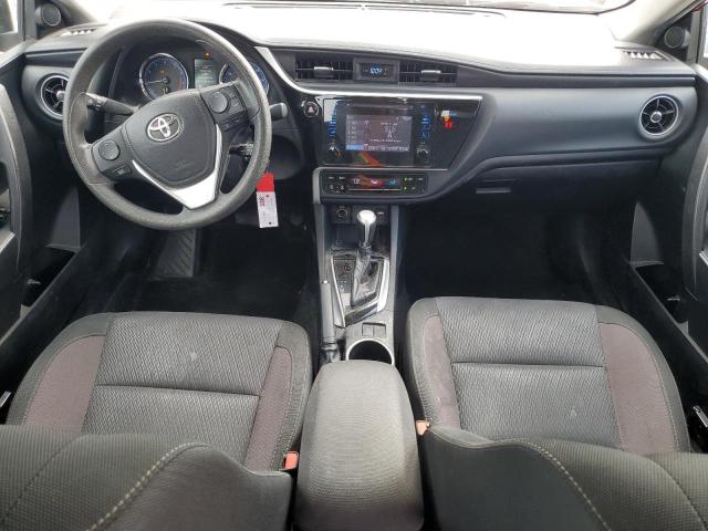 2T1BURHE0JC066749 - 2018 TOYOTA COROLLA L 红色 照片 8