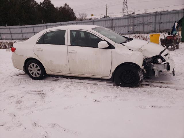 2T1BU4EE0DC930839 - 2013 TOYOTA COROLLA BASE WHITE photo 4