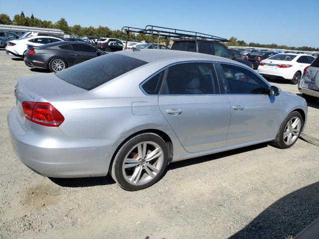 1VWBN7A35EC087103 - 2014 VOLKSWAGEN PASSAT SE SILVER photo 3